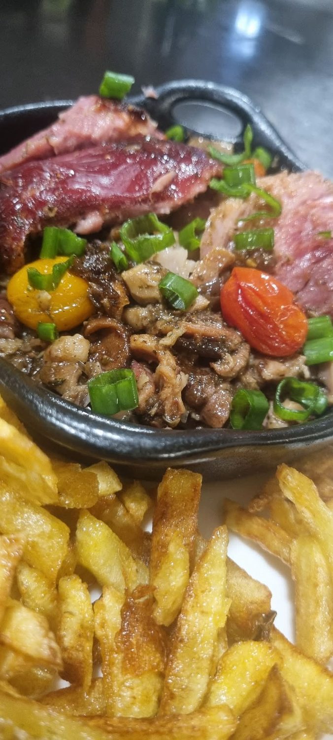 Émincé de viande et frites maison, Château de Savoie